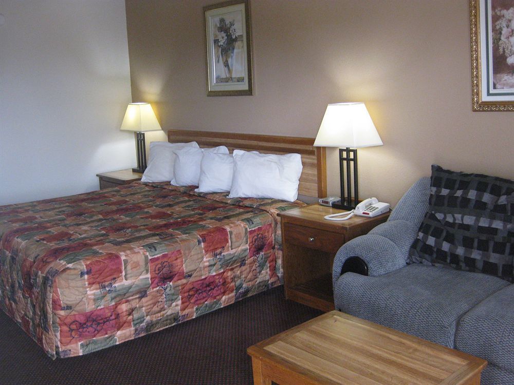 Royal Inn Спарта Екстер'єр фото